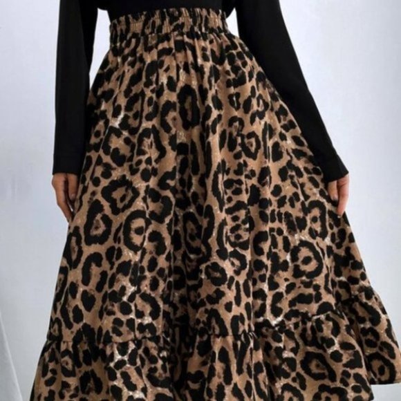 Contemporary Full Animal Print Skirt - Picture 3 of 5